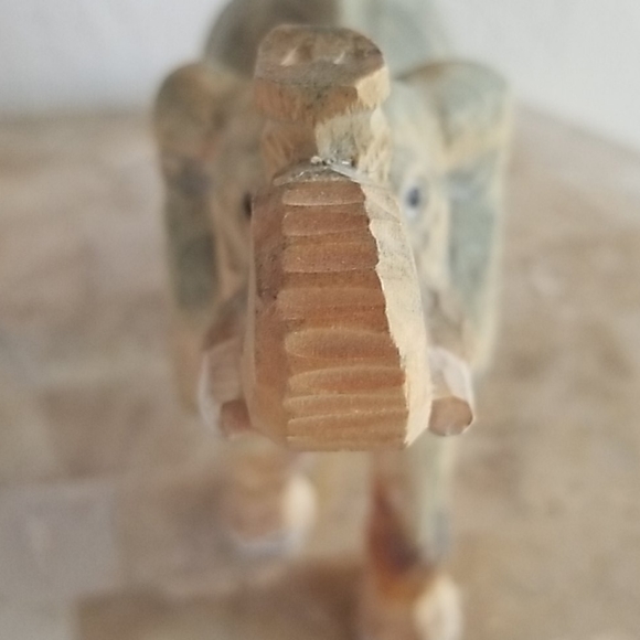 Elephant Sculpture nwot - Picture 2 of 6